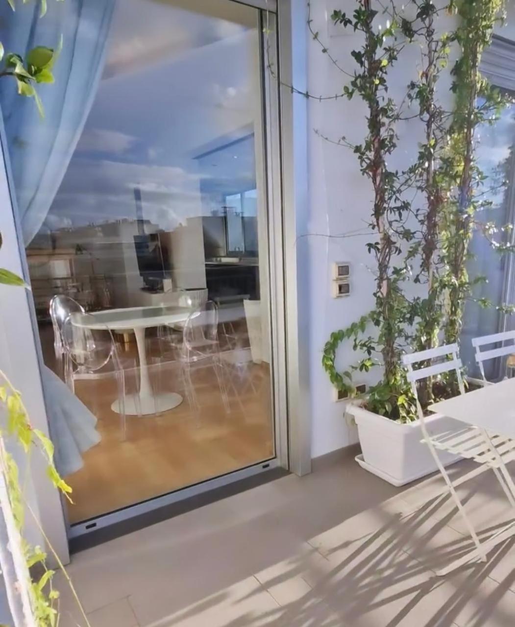 Attico Reale - In Centro, Tra Stazione E Bari Vecchia Apartment Exterior photo